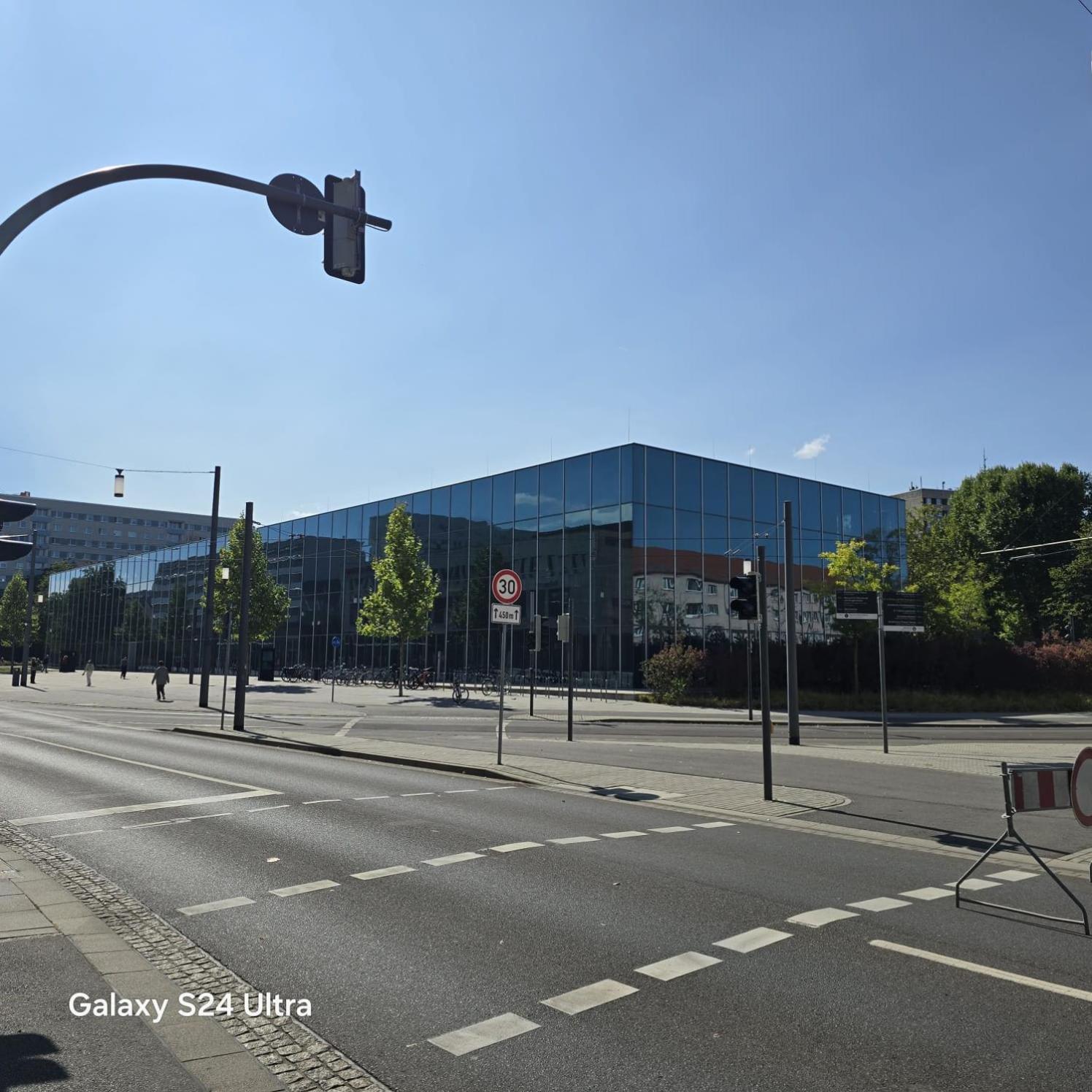 City Apart - Fewo Klimaanlage Whirpool Panoramafenster 5 Personen Kulturdenkmal Dessau-Rosslau 外观 照片